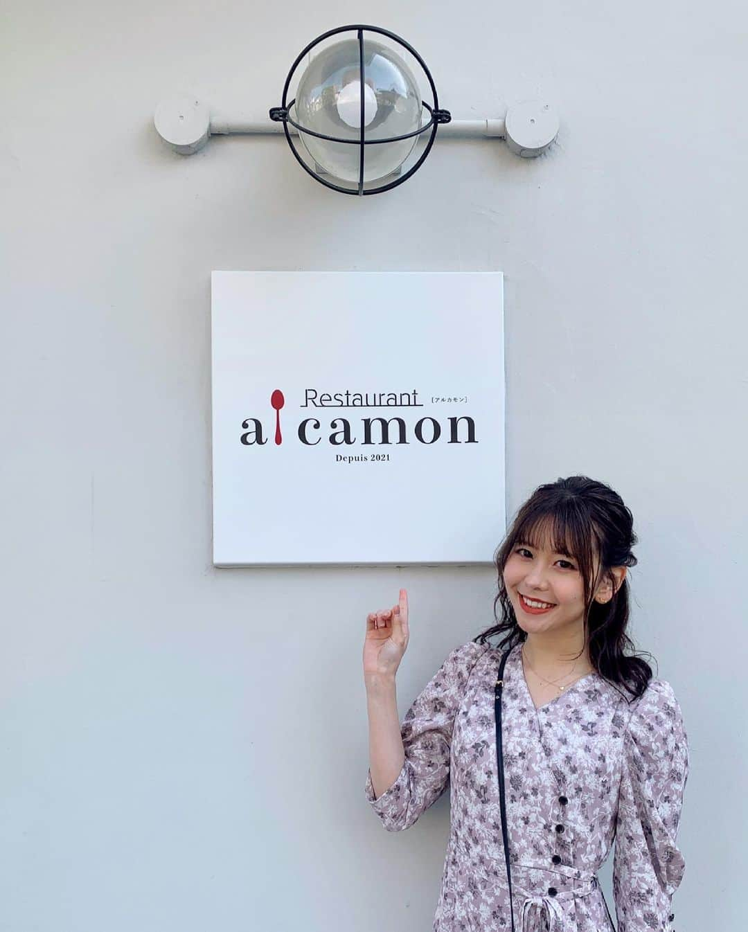 KANAさんのインスタグラム写真 - (KANAInstagram)「KKRホテル博多「al camon」 グランドオープンまであと４日🍽✨  今日はひと足お先に招待会に行ってきました☺️  夜にまた詳しく投稿するからまずは今日私が いただいたお料理とレストラン内の雰囲気を 簡単に投稿します♪  糸島野菜のサラダ ハイビスカスのドレッシング🥗🌺 カナダ産のオマール海老のテルミドール風グラタン🦐🫕 パンストックとコラボのパンと特製ホイップバター🍞🧈 あまおうタルト🍓🥧 コーヒー☕️  ぜーんぶおいしかったぁ〜♡♡♡ おいしいのはもちろんなんだけど、見た目も ほんとにお洒落でした✨ 他にもお料理いろいろあるので、夜に詳しく投稿します✏︎🌙  << @rfccheer >> < @kkr_hotel_hakata > < @fukuoka_toyota >  . #KKRホテル博多 #ブライダルモデル #bridalmodel  #restaurant #alcamon #今日もいいことあるかも　 #糸島 #糸島産野菜 #パンストック #パティスリーオードシエル  #オマール海老 #あまおう  #福岡トヨタ #イメージガール #car #車 #TOYOTA  #RFCチア #cheer #cheerleader #dance #japan #yell #チア #sports #love #happy  #instagood #smile #dream @apuweiser_official @arpege_story」4月6日 16時23分 - kana.cheeer