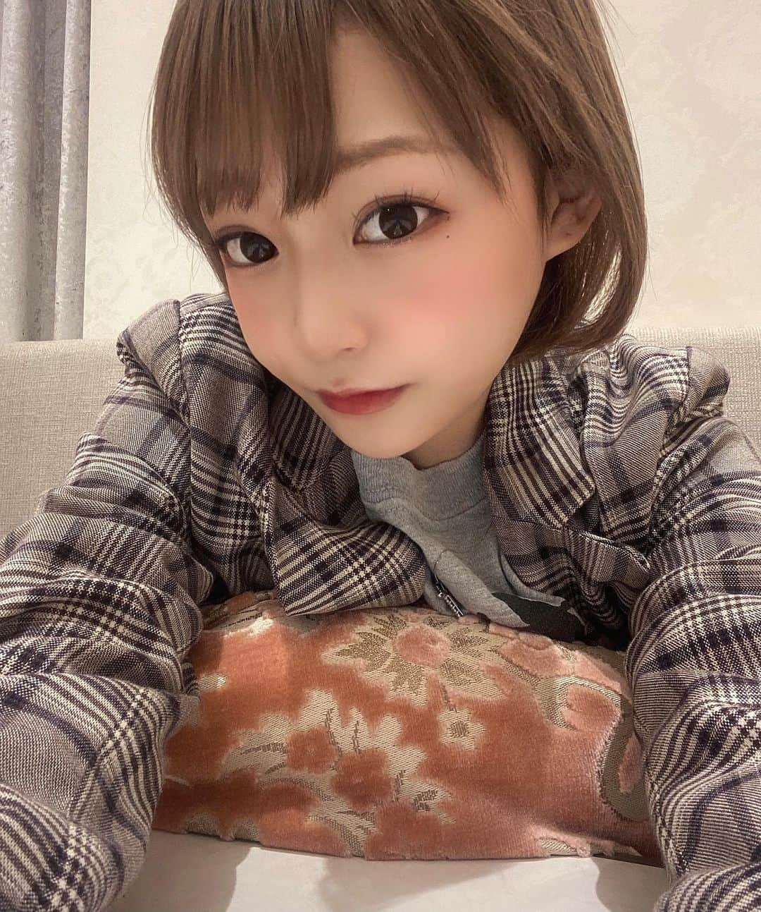 妃菜さんのインスタグラム写真 - (妃菜Instagram)「・ 最近脱毛のことよく聞かれるんだけど  @cinderella.davinci.clinic に行ってるよ♡♡ ・ 医療脱毛なのに痛くないし、びっくりした😳 ・ 女性はもちろんなんだけど 男性のヒゲ、全身もやってるから気になる人は ぜひ行ってみてね🥺💗💗💗 ・ #医療脱毛#メンズ脱毛#ヒゲ脱毛#全身脱毛」4月6日 18時21分 - aere_aveda