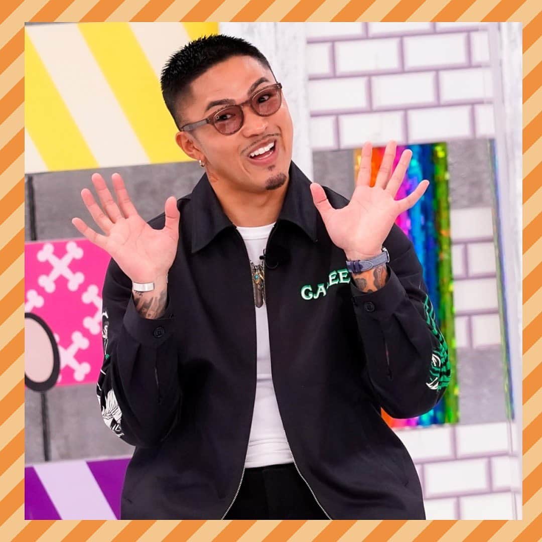 GENERATIONS高校TVのインスタグラム：「龍友のマブダチ🤝ラファエルさん登場🎬✨ みんなの面白かったシーンをコメントで教えてーっ👀❤️  足つぼ縄跳びは痛そうだったね…👣 痛みに強いラファエルさんと 痛みに弱い(？)GENEのリアクションが最高でした👏🤣  ＼ #GENE高リールチャレンジ🤳／ 5年目突入記念🎉 GENE高のリールフィルターで完成！  まばたきでGENE犬がジャンプ🐶！ みんなでゲームに挑戦して リールをUPしてみてね🏫✨  GENEが挑戦したリールは随時更新中☝️ そちらも忘れずにチェック▶️  ✅プロフィールの右上にある 🔔マークをタップで通知をON！  企画やプレゼントなど…色んな情報を 更新していくので、待っててね✨  GENE高公式Twitterも更新中🐤 @gene_kou で検索🔍  ----------------------------------- #gene高 #ジェネ高 #generations高校tv #gene #generations #ジェネ #ジェネレーションズ #generationsfromexiletribe #ldh #白濱亜嵐 #片寄涼太 #数原龍友 #小森隼 #佐野玲於 #関口メンディー #中務裕太 #ジェネ犬」