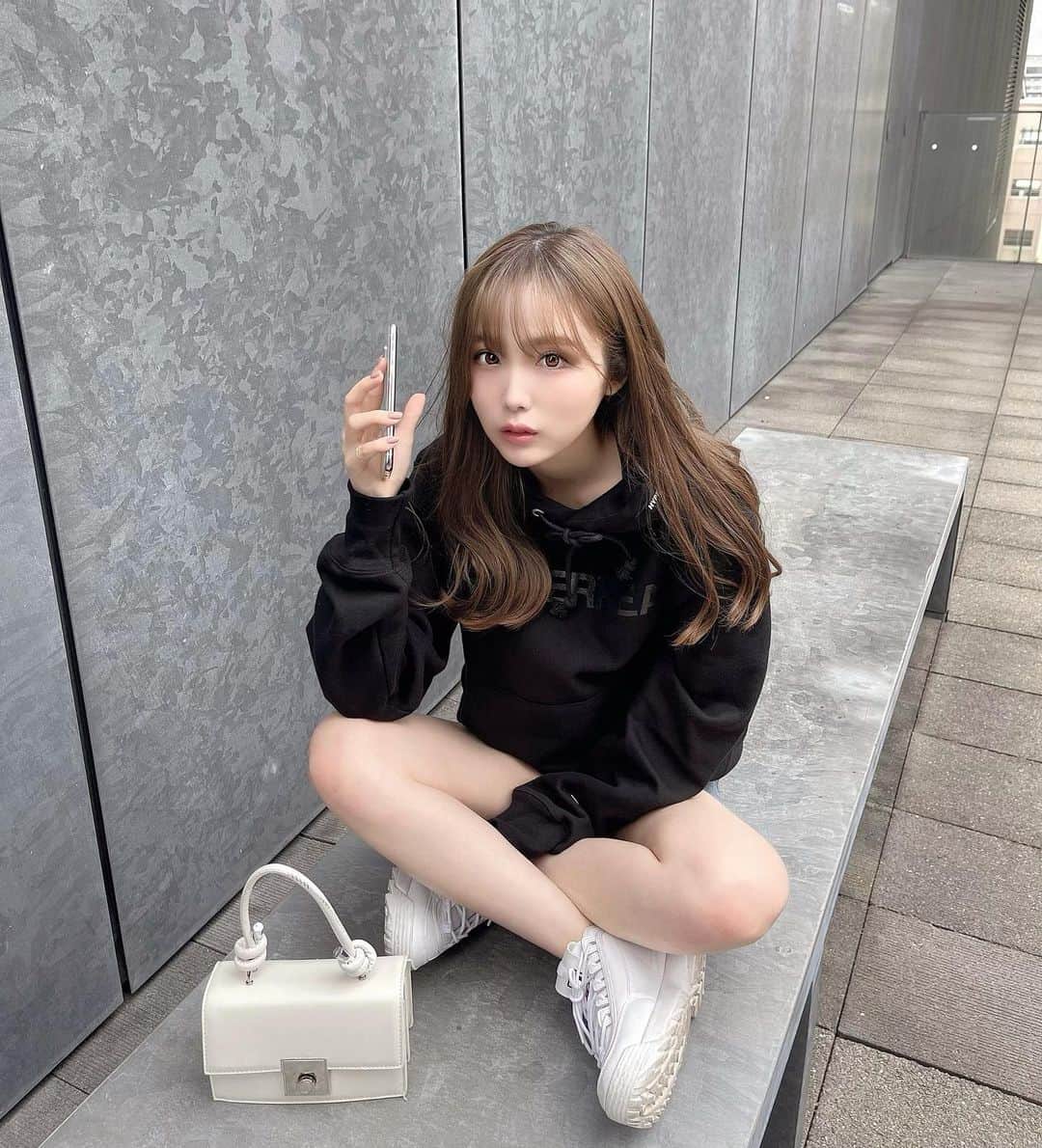 のインスタグラム：「でんわした？📱」