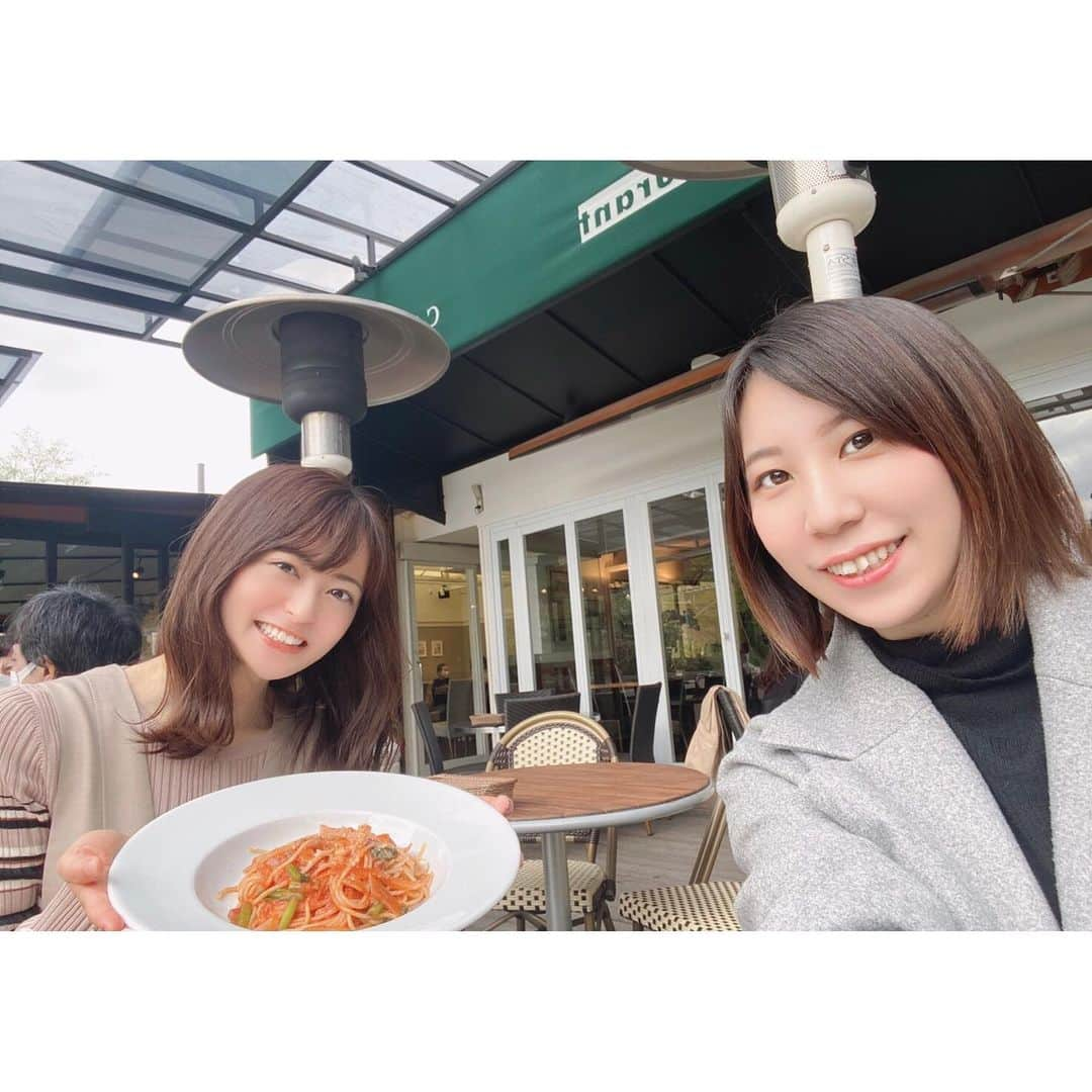 怜花さんのインスタグラム写真 - (怜花Instagram)「きえちゃんとテラス席でランチとカフェ☕️♡ おしゃれだしおいしいし感動..🥺💘 猫の雑貨屋さん閉まってたけど可愛すぎだった☺️  楽しかったー！🌼  #BsDreams #同期 #オリックス #チア」4月6日 21時22分 - reika_0419