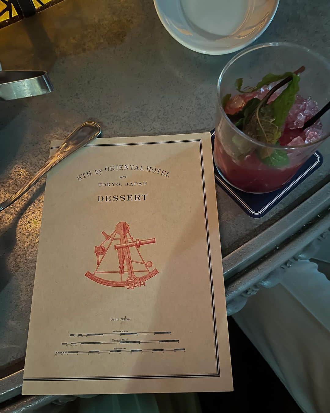 辰巳奈都子のインスタグラム：「先日の @6thbyorientalhotel ⚓️ かれこれ3回目😘  @pds_cuisine 系列のレストランは どこもかしこもお洒落で贔屓にさせてもらってます♩  何を隠そう私の従兄弟が @pds_cuisineのパティシェ（男ですが…！）なので、今まで色んな店舗を制覇しました✨  @withthestyle  @theluigans  @kyoto_thesodoh  @aoyamagrand  @akasakaprince_wedding  色々行ったなぁ♩ 福岡と京都では従兄弟と妹、さらには友達の結婚式もあったし、私にとって思い出の場所ばかり🌸  最後の写真は自慢のパティシエの従兄弟と赤坂プリンスクラシックハウスにて🎂」