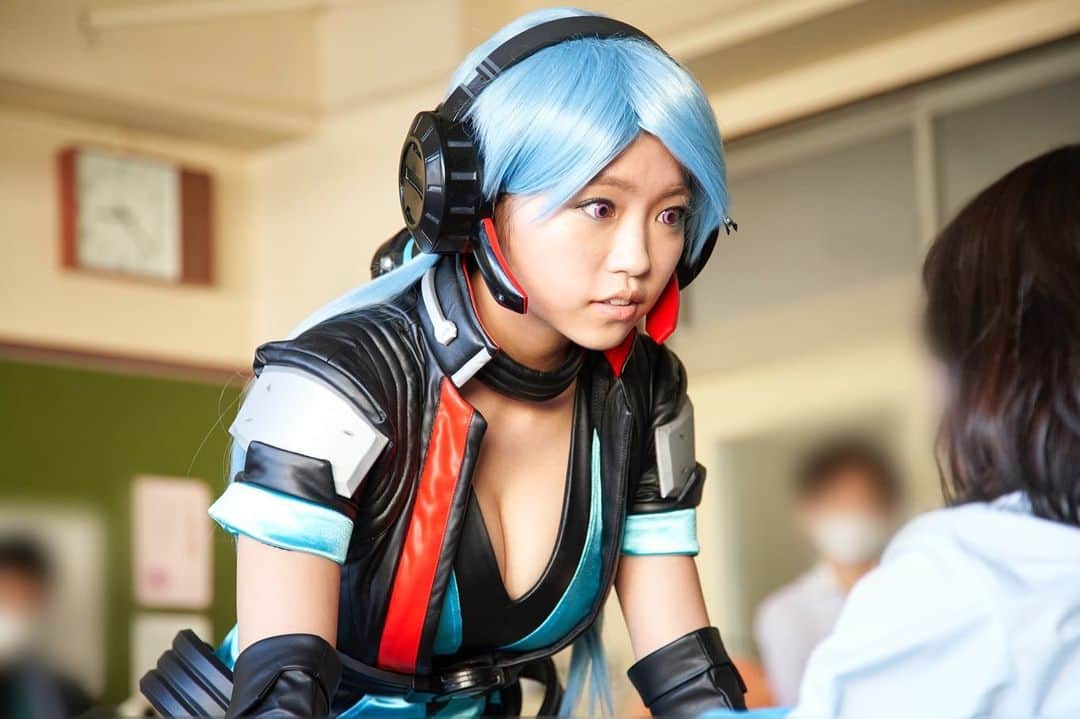 のインスタグラム：「. 💣ドラマ #ガールガンレディ ⚔️  放送スタートまで あと1時間切ったガン👏💥  ✧*。MBS 24:59〜／TBS 25:30〜✧*。 #ドラマイズム  もう少しで....  アリス(#大原優乃)や皆んなに会えます....  ひと足先に写真を....📸⚡️  Twitterには別の写真を❕  #白石聖 #石井杏奈 #大原優乃 #伊藤萌々香 #出口夏希 #寺本莉緒 #石田桃香 #安藤咲桜 #井頭愛海 #鈴木ゆうか #染野有来 #大原梓 #神南里奈 #Hina #見上愛 #田辺桃子 #葵うたの #和田雅成 #朝比奈彩 #濱田岳 #ドラマイズム」