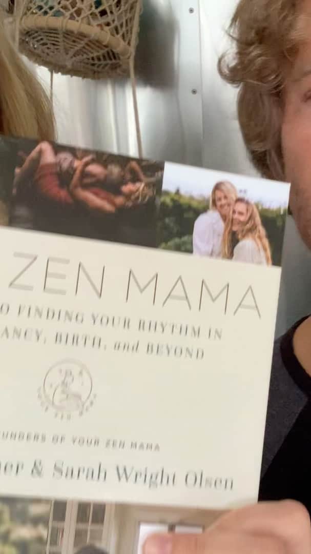 エリック・クリスチャン・オルセンのインスタグラム：「Come hang with us @teresapalmer @swrightolsen @yourzenmama in less than an hour!!」