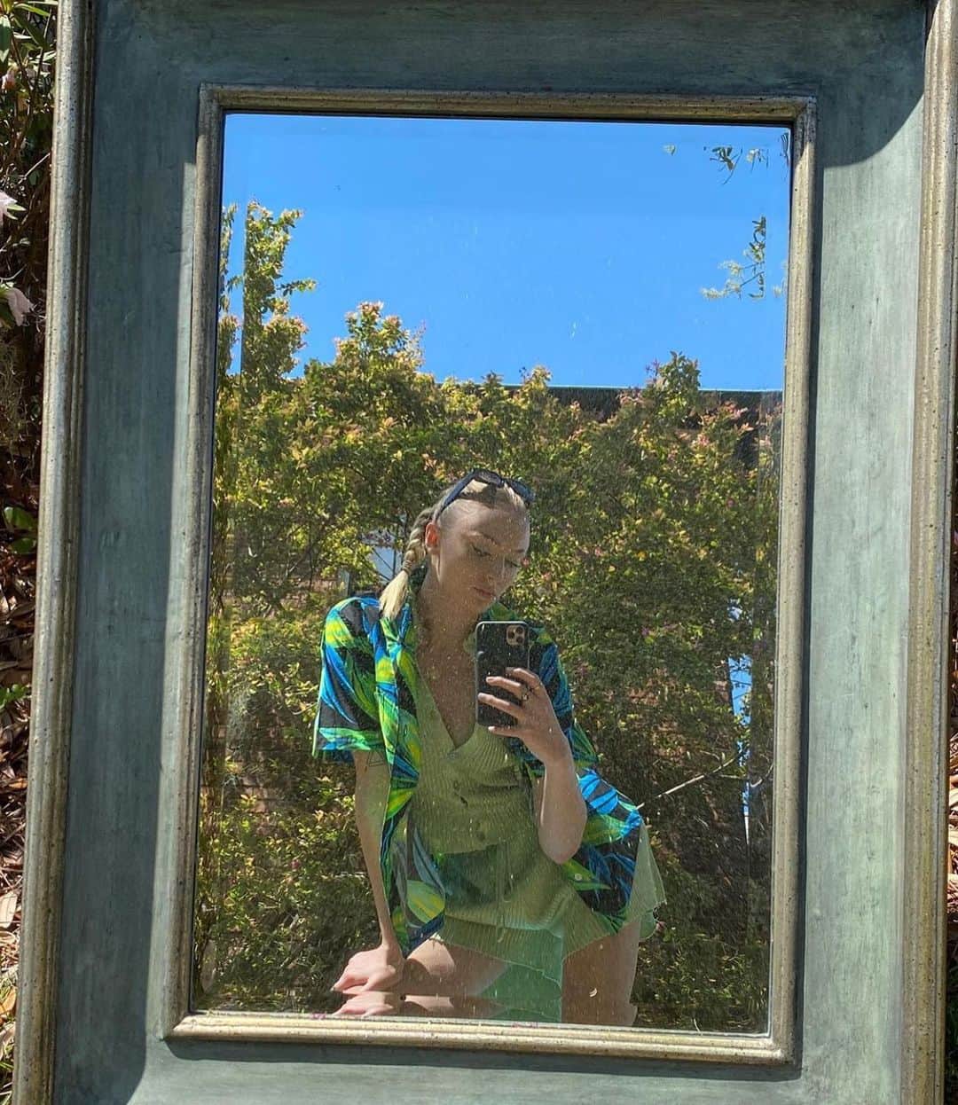 ソフィー・ターナーのインスタグラム：「Some new photos of Sophie 😄❤️」