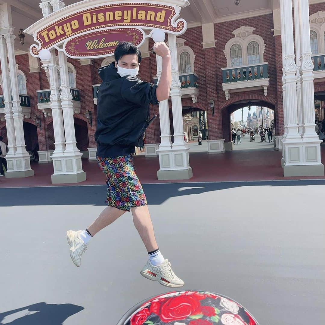 アレクサンダーさんのインスタグラム写真 - (アレクサンダーInstagram)「この後事件が起きた‼️ 、、、」4月7日 13時23分 - alexanderfriends