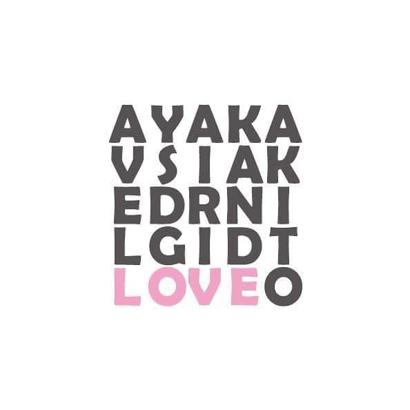 菊地あやかさんのインスタグラム写真 - (菊地あやかInstagram)「. @ke.n.and さんが 名前を素敵なデザインで 書いてくださいました🥺📝💖 みなさん分かりましたか？ ポイントでピンク入ってるのが シンプルに可愛い♡有難うございます！！」4月7日 21時12分 - ayaka_official06