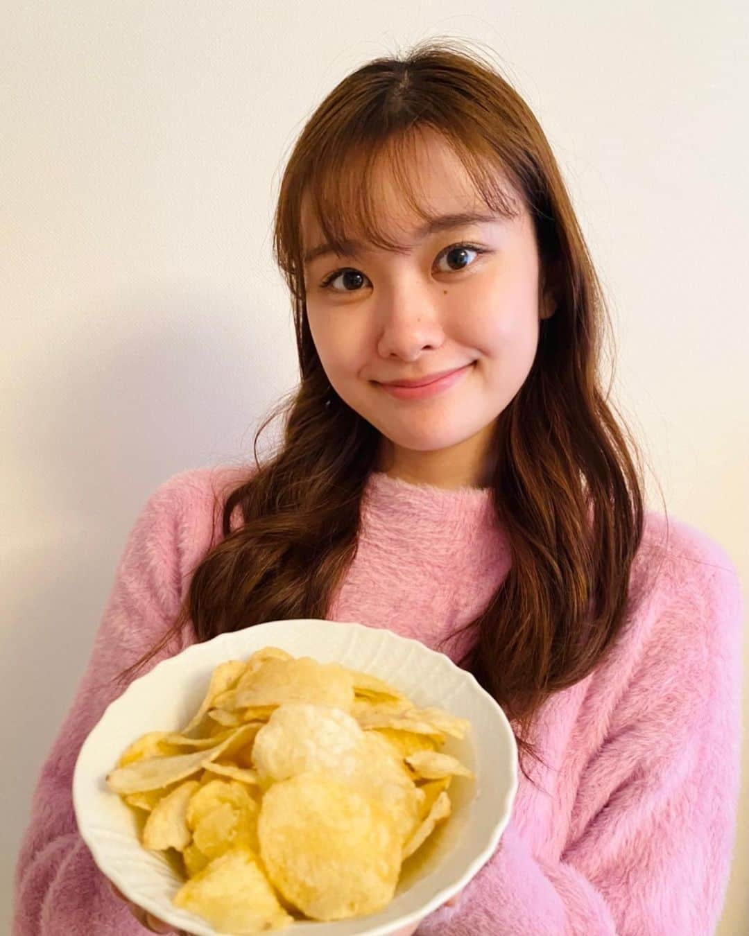 増田紗織さんのインスタグラム写真 - (増田紗織Instagram)「Snack time!!Black truffle potato chips🤤💓 . . . #reccess #snacks #snack #snacktime #snackbox #potatochips #chips #truffle #truffles #announcer #foodstagram #snackstagram #foodie #yummy #yum #abc  #アナウンサー #おやつ #おやつタイム」4月7日 21時49分 - saorimasuda_official