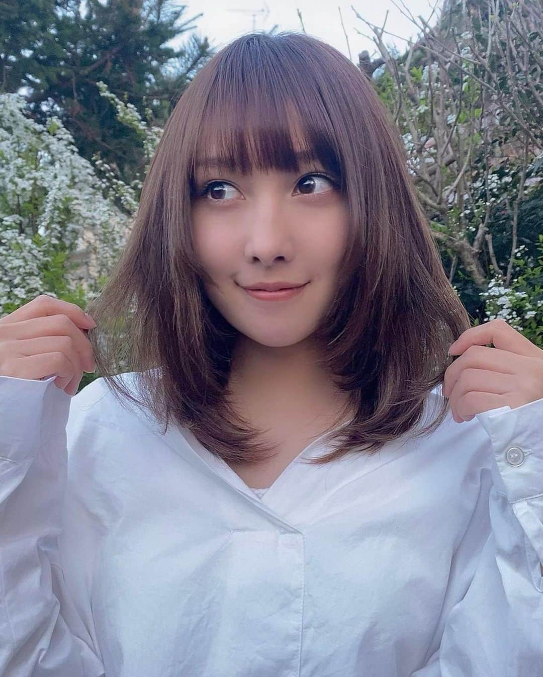 amiさんのインスタグラム写真 - (amiInstagram)「インスタでは報告してなかったのですが、エクステをカットしました💇🏻‍♀️✨✨ミディアムロング落ち着く、、。 #エクステ #ミディアム #ヘアー」4月7日 23時01分 - amidesudoumo