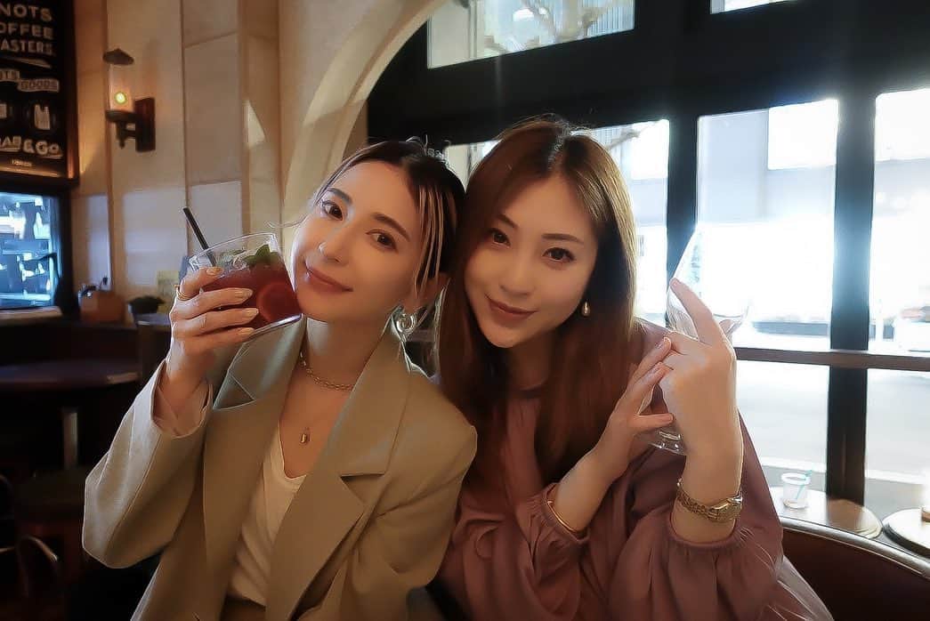 辰巳奈都子のインスタグラム：「@6thbyorientalhotel  でかわいいかわいい @mikapu0519 ちゃんと行ってきました➰👶🏻♡ 好きな人と会うと パワーをもらえるね😘✨ こんな時間を大切にしよう🎁  みなさんも家族や友達、 好きな人と過ごす時間を大切に…☘️  ※諸事情あって1回目の投稿消してしまいました💦 いいね、コメントくれた皆様申し訳ありません！」