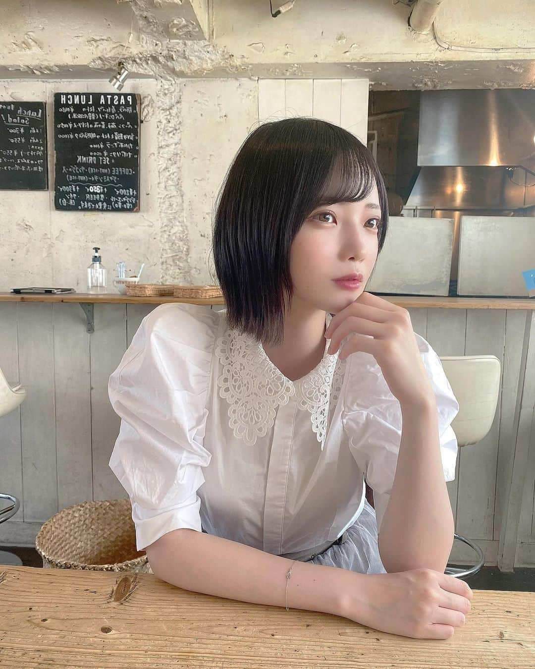 新谷姫加さんのインスタグラム写真 - (新谷姫加Instagram)「1枚目、指のクセすごいな」4月7日 23時34分 - hime._.gram