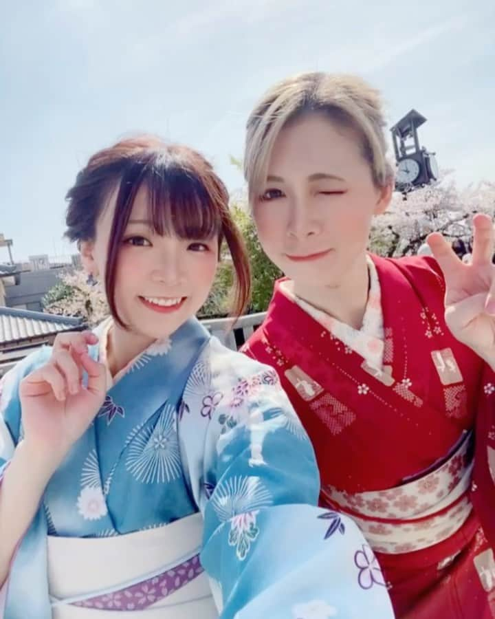 小桃のインスタグラム：「會動的我們！🥺🌸❤️ 說好會更新卻常忘了上來😂ww  #京都 #kyoto #kimono #着物 #清水寺 #kiyomizudera #さくら #桜 #sakura #日本 #japan」