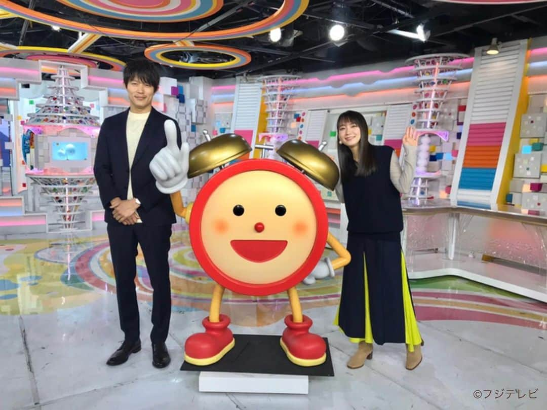 フジテレビ「めざましテレビ」さんのインスタグラム写真 - (フジテレビ「めざましテレビ」Instagram)「. きょう夜10時 放送スタートの ドラマ「レンアイ漫画家」より 鈴木亮平さん＆吉岡里帆さんが スタジオに生出演してくれたよ🎶 「レンアイ漫画家」みんな見てね〜📺 #めざましテレビ」4月8日 10時33分 - mezamashi.tv