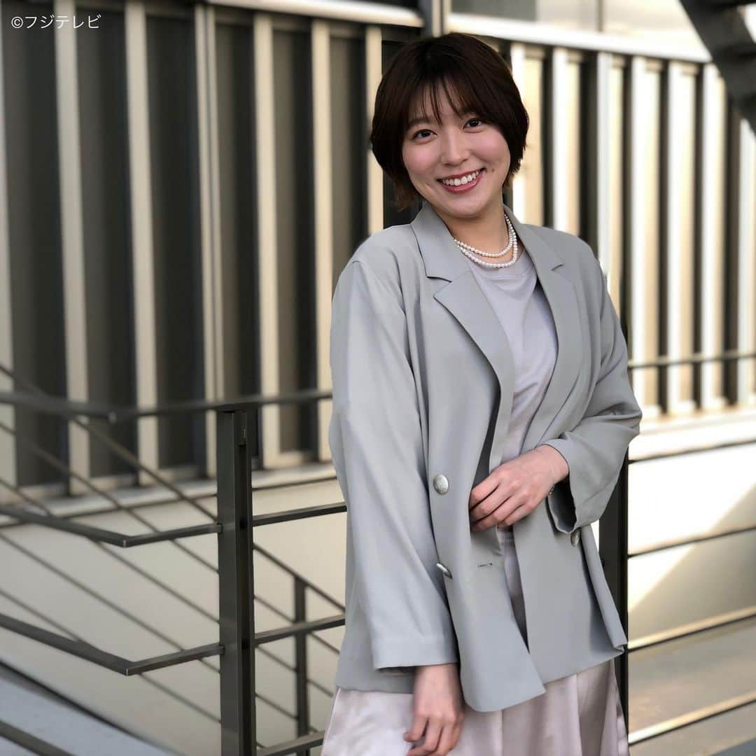 フジテレビ「めざましテレビ」さんのインスタグラム写真 - (フジテレビ「めざましテレビ」Instagram)「4月8日（木）  ファッション雑誌CanCamとコラボした お天気コーナー「きょう何着て行く？」 阿部華也子の毎日のコーデを紹介♪  【きょうのコーデ】 ジャケット→#SNIDEL 1万6280円 Tシャツ→#AMERICAN HOLIC 2500円 スカート→#LADYMADE 1万5950円 靴→#ダイアナ 1万5400円 ネックレス→#Jouete 2万2000円  【コーデのポイント】 トレンドのゆるジャケットは カーキなどの色物を選ぶとより洒落見え🙆🏻‍♀️🤍 さらにTシャツでカジュアルダウンさせつつ サテンスカートで今っぽさをプラス❣️ まじめすぎないきちんと感が漂い オフィスにマッチする着こなしに👩🏻‍💻✨  #めざましテレビ #きょう何着て行く？ #阿部華也子 #今日のコーデ#コーデ#CanCam #今日のファッション#ootd #きょう何着て行く？は月〜金朝6時22分ごろ放送📺 #スタイリストたなべさおり」4月8日 21時57分 - mezamashi.tv