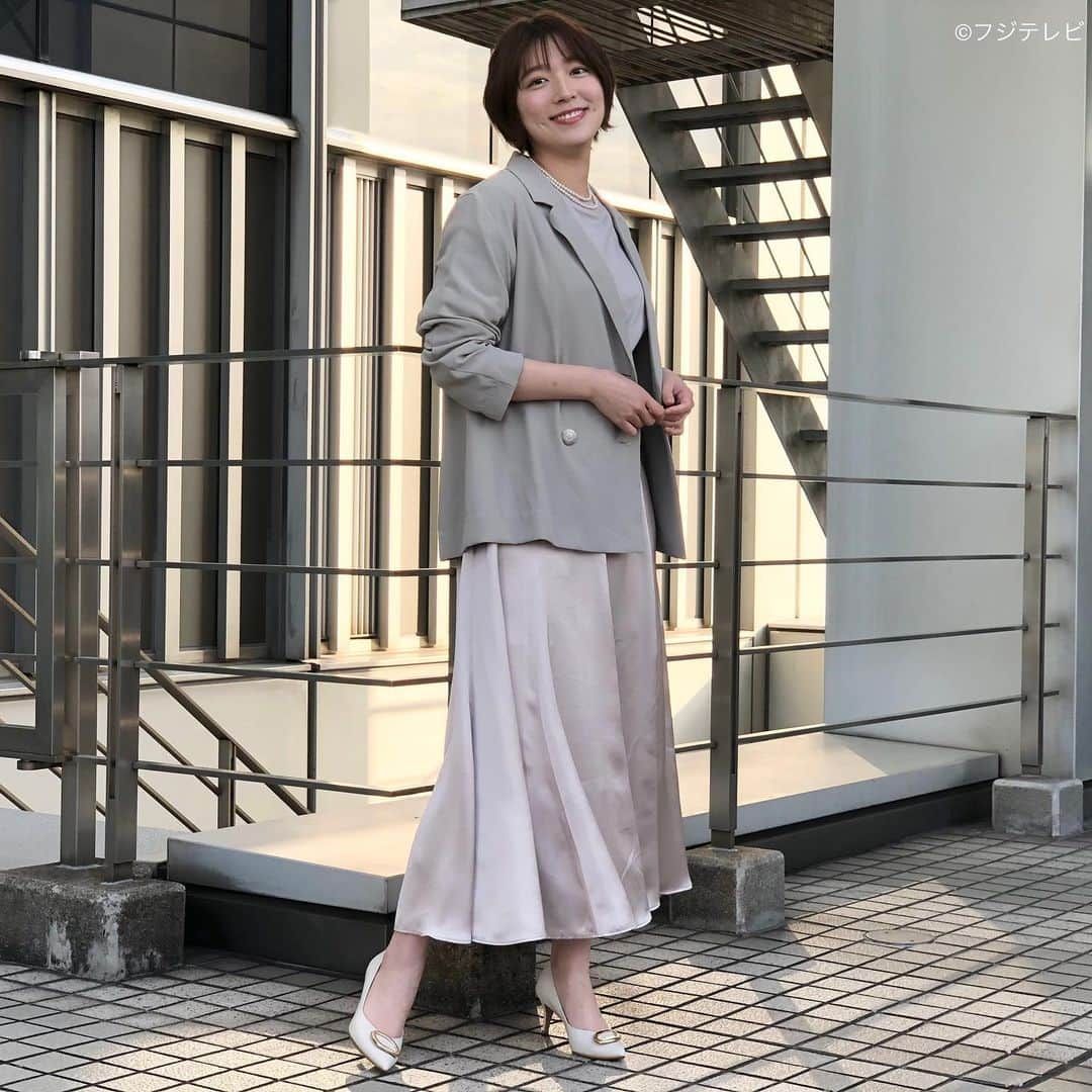 フジテレビ「めざましテレビ」さんのインスタグラム写真 - (フジテレビ「めざましテレビ」Instagram)「4月8日（木）  ファッション雑誌CanCamとコラボした お天気コーナー「きょう何着て行く？」 阿部華也子の毎日のコーデを紹介♪  【きょうのコーデ】 ジャケット→#SNIDEL 1万6280円 Tシャツ→#AMERICAN HOLIC 2500円 スカート→#LADYMADE 1万5950円 靴→#ダイアナ 1万5400円 ネックレス→#Jouete 2万2000円  【コーデのポイント】 トレンドのゆるジャケットは カーキなどの色物を選ぶとより洒落見え🙆🏻‍♀️🤍 さらにTシャツでカジュアルダウンさせつつ サテンスカートで今っぽさをプラス❣️ まじめすぎないきちんと感が漂い オフィスにマッチする着こなしに👩🏻‍💻✨  #めざましテレビ #きょう何着て行く？ #阿部華也子 #今日のコーデ#コーデ#CanCam #今日のファッション#ootd #きょう何着て行く？は月〜金朝6時22分ごろ放送📺 #スタイリストたなべさおり」4月8日 21時57分 - mezamashi.tv