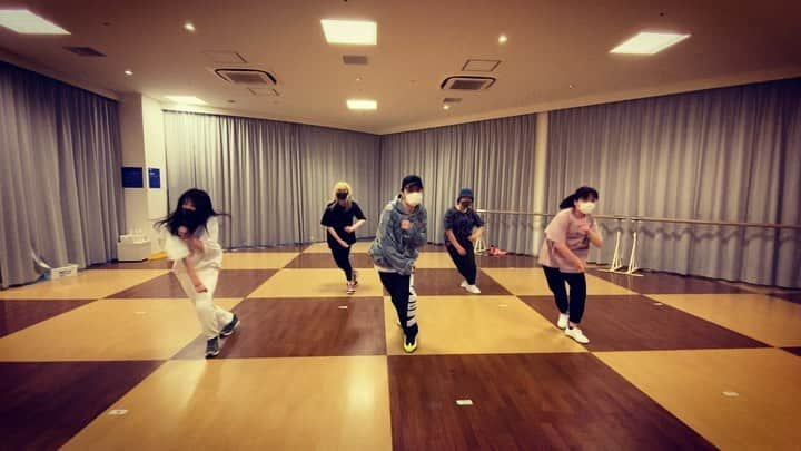 細川優のインスタグラム：「hot girl bummer/blackbear  @bear   choreo by YU(細川優)  #blackbear  #hotgirlbummer  #dance  #hiphop #randb #lesson #ダンス #ヒップホップ #ダンスレッスン #choreograph #振付 #yu #細川優」