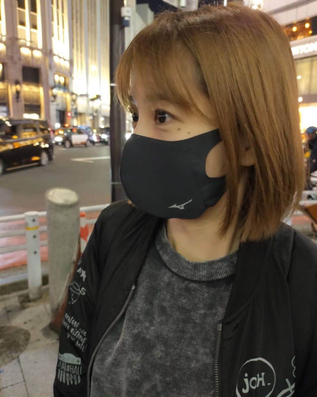 百合沙さんのインスタグラム写真 - (百合沙Instagram)「どスッピンで新宿の街を歩いていた時に撮ってもらった写真です…！ 新宿伊勢丹はいつもキラキラ。デパートでお買い物してみたいな…」4月8日 14時56分 - dorado.yurisa