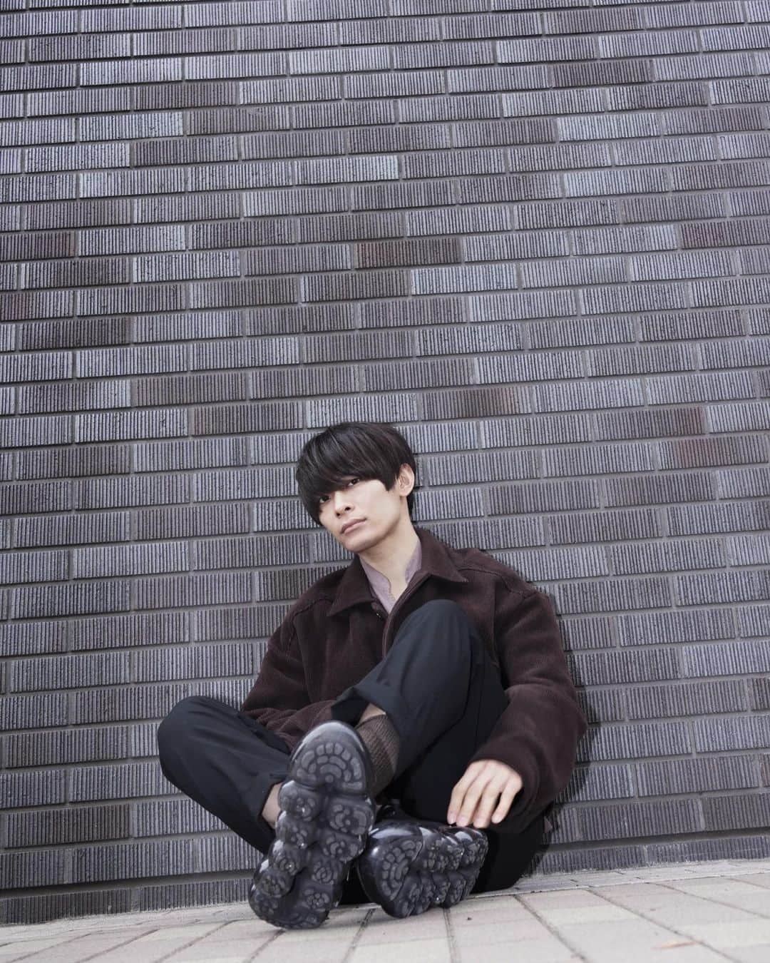 のインスタグラム：「#groundsfootwear #yoke #thee」