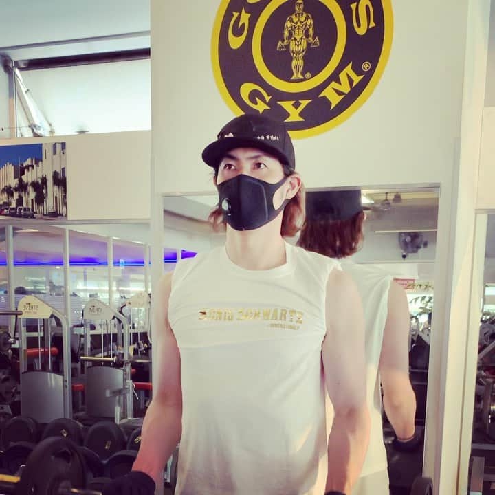 石川雄洋のインスタグラム：「workout💪 * #石川雄洋 #workout #ゴールドジム表参道」