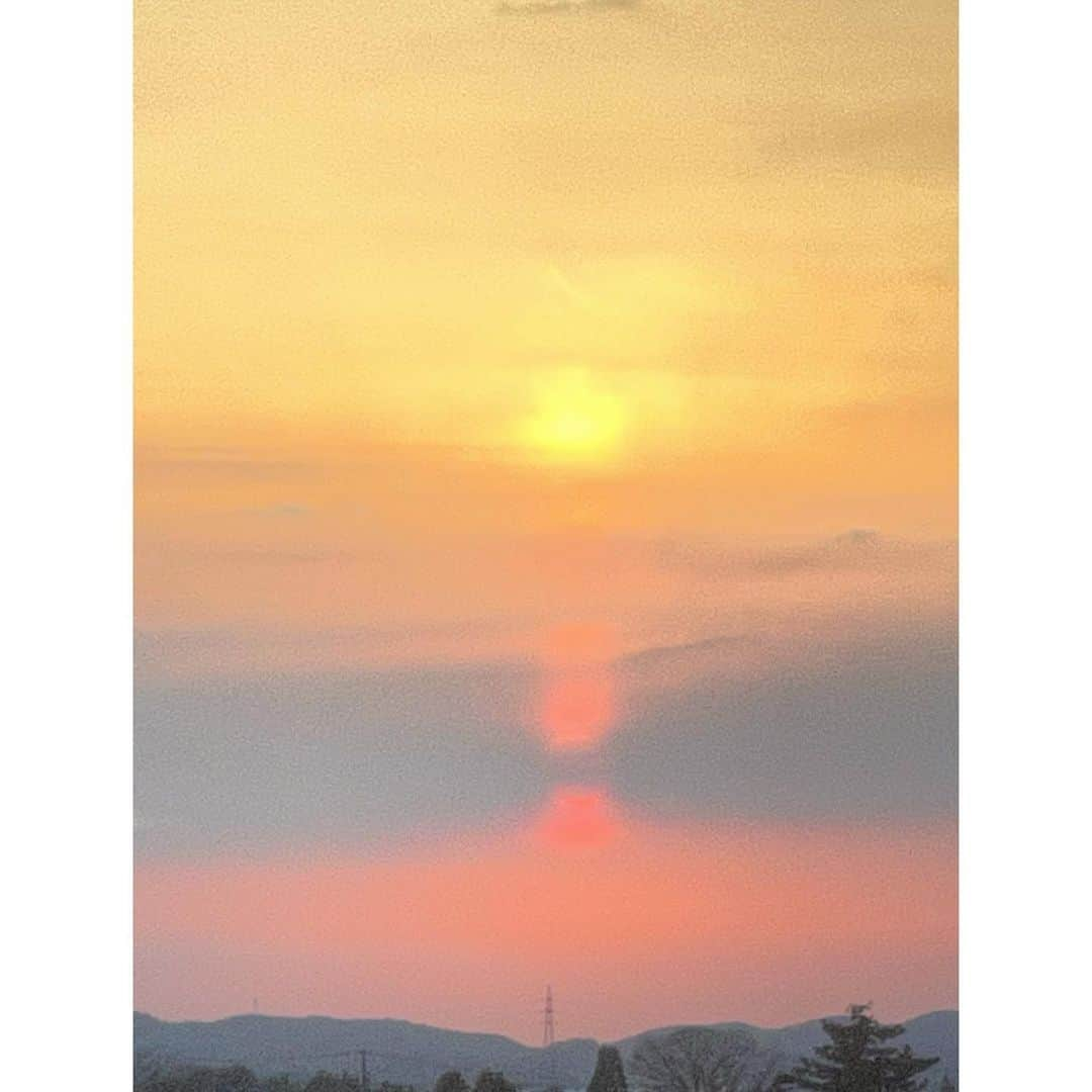 豊島心桜のインスタグラム：「． 🌅」