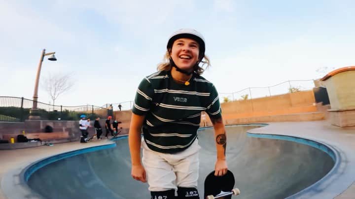 ジョーディン・バラットのインスタグラム：「quarterfinals entry 🇺🇸🤍 #usaskatebording #usasbnc thank you for 🎥 @jaredhenrydude」