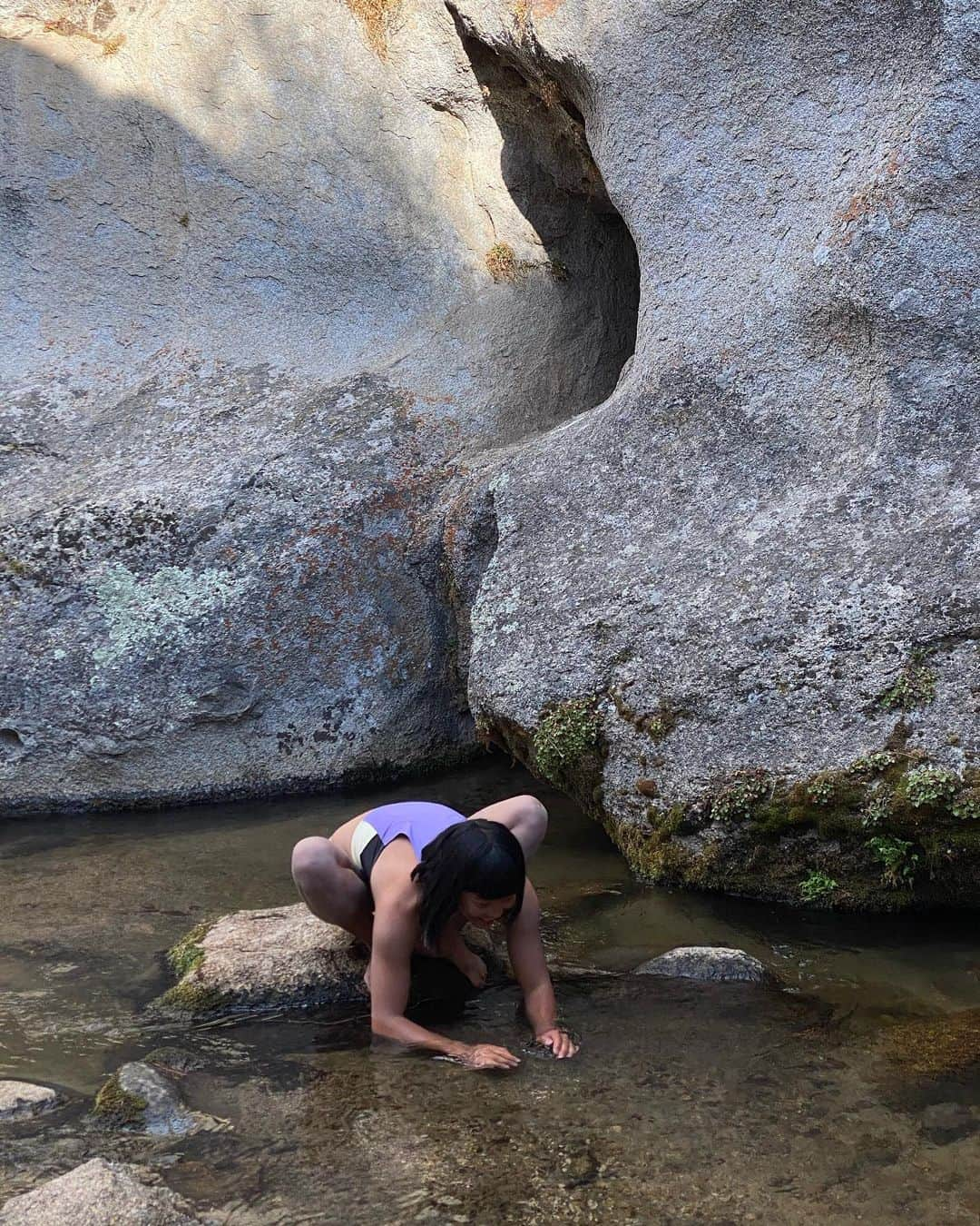 白石阿島さんのインスタグラム写真 - (白石阿島Instagram)「Another day celebrating this beautiful planet 🌎  we can all do better to protect her 🌎 #earthday // thx for the good mems: @mercotti @earthslip @cheynacarr @noahsahady @coppersworldofficial」4月23日 14時01分 - ashimashiraishi