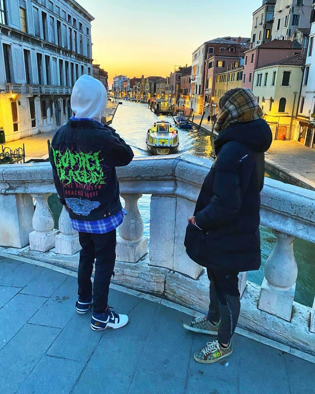 Bars and Melodyのインスタグラム：「Venice🚣‍♀️」