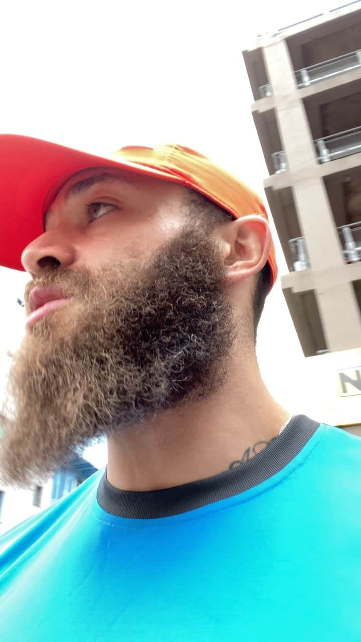 アシュリー・ケインのインスタグラム：「It’s a 10 minute video but a caption really could not explain」