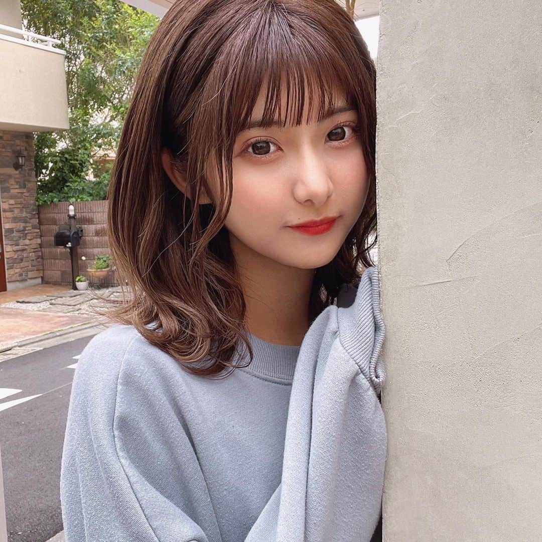 及川天和さんのインスタグラム写真 - (及川天和Instagram)「#横田未来 ちゃんビフォーアフター!! いつもありがとうございます☺️✨  くびれミディアムはバランス良く！  顔まわりは繊細に丁寧にカット✂️  #今日好き  撮影前にメンテナンス🙇‍♂️  @mirai_yokoda」4月9日 8時28分 - tenhouo