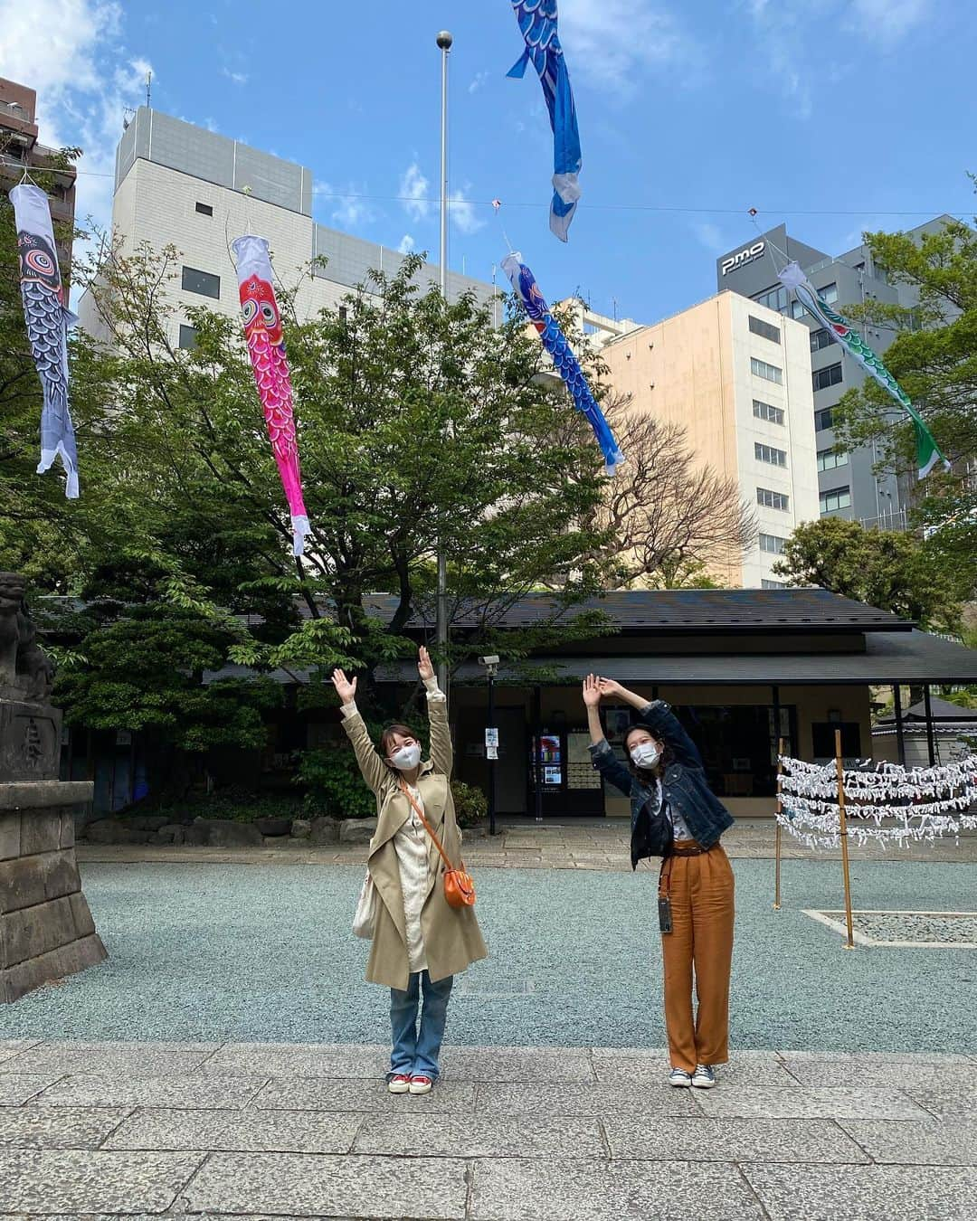 三戸なつめさんのインスタグラム写真 - (三戸なつめInstagram)「🎏🎏🎏 撮り合いっこしてたら優しいマダムが撮ってくれた📷 1こ動画になってたのが愛しくてな、、、💕 心躍って安らげるよい日だったなー #mito_natsume」4月9日 9時38分 - mito_natsume