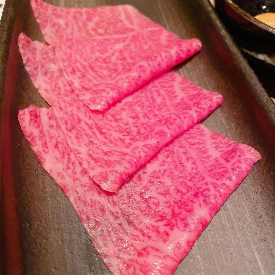 はまやねんさんのインスタグラム写真 - (はまやねんInstagram)「よろにくに行きました。 頬っぺたが蕩け落ちると言う表現がとても合いました。 全うまでした！！！ #よろにく　#表参道　#焼肉　#肉 #ホルモン　#カツサンド　#美味 #外食　#食事　#全うま　#東京」4月9日 9時58分 - hamayanen0310