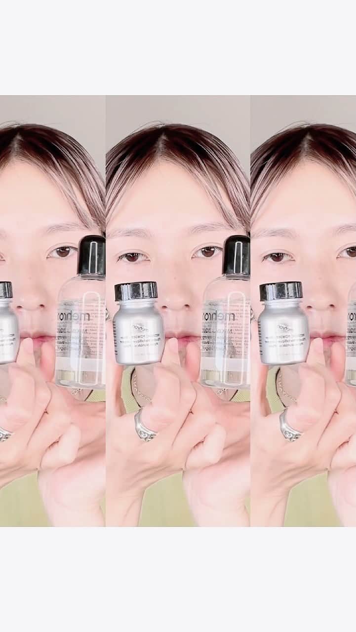 三苫愛のインスタグラム：「Metallic makeup @mehronmakeup のシルバーを使ったメタリックメイク。 #mitomamakeup」