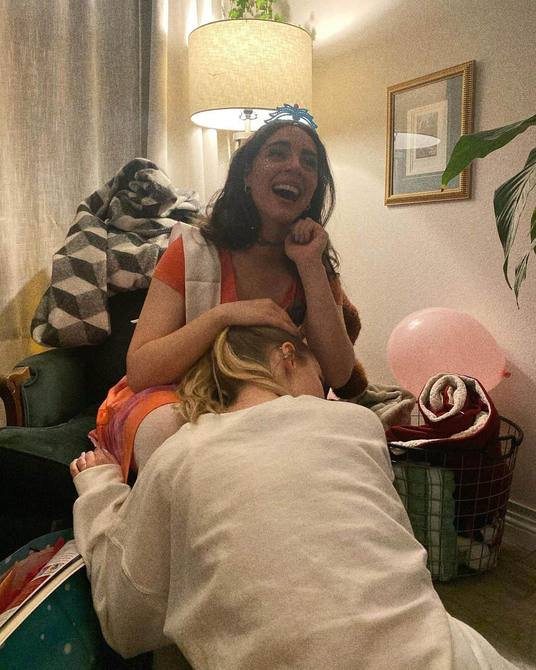 ダヴ・キャメロンさんのインスタグラム写真 - (ダヴ・キャメロンInstagram)「it’s my best friends birthday week and she’s 1/2 the world away on her big grand adventure. here are some photos of me ugly crying on her a few weeks ago at a party full of people for a full 30 minutes telling her i would die for her. Veronica, you are my most cherished. you are the highest example of what a human being can hope to be. you are my world. i can’t believe it’s you. i can’t believe we found each other so young. i am so lucky, as is the fucking world. happy birthday, baby. see you so soon.」4月9日 10時44分 - dovecameron