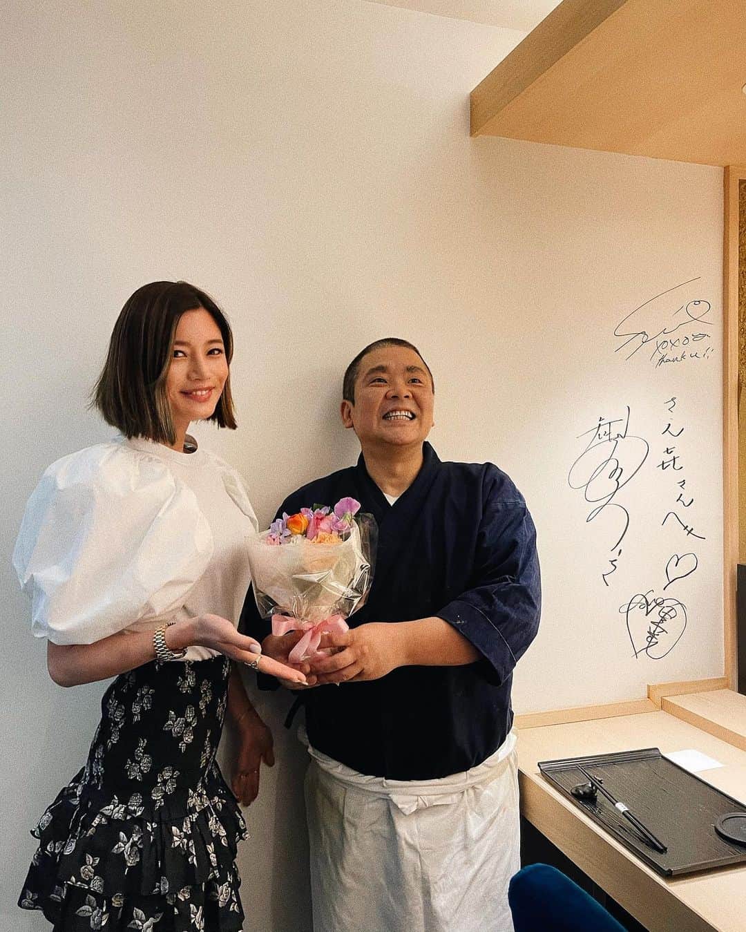 島袋聖南のグルメインスタ