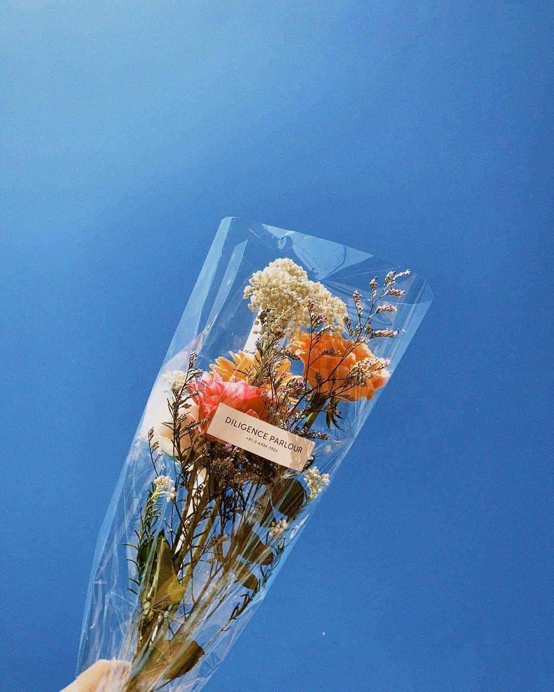 三橋栄香のインスタグラム：「💐🌷💐🌷💐  可愛すぎるお花がお家に...嬉🤍🤍」