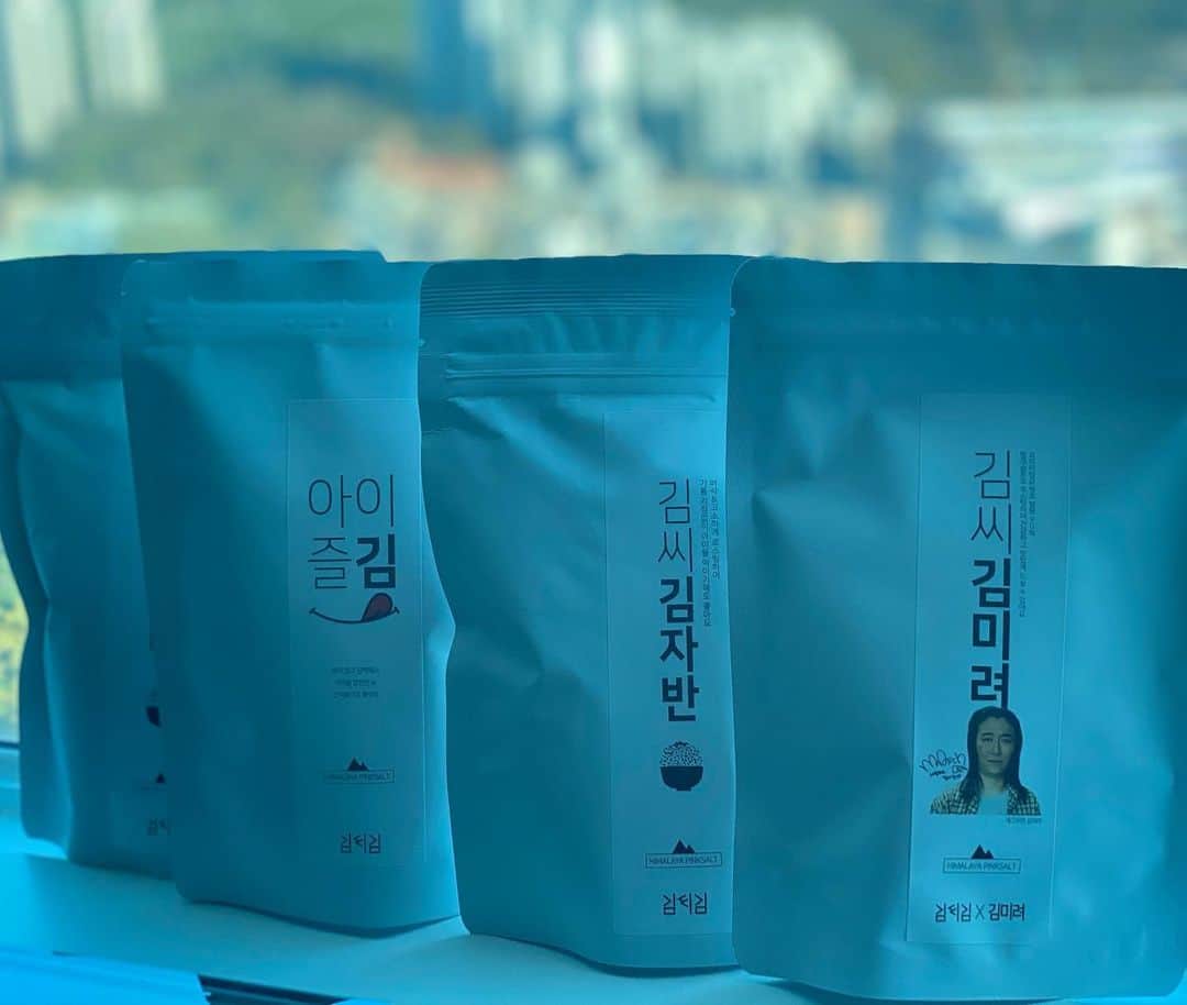 イ・ヨンウンのインスタグラム：「. 세상에 센스보소🤗 센스쟁이 미려씨가 보내준🍙 . #김씨김미려 #맛은더최고👍」