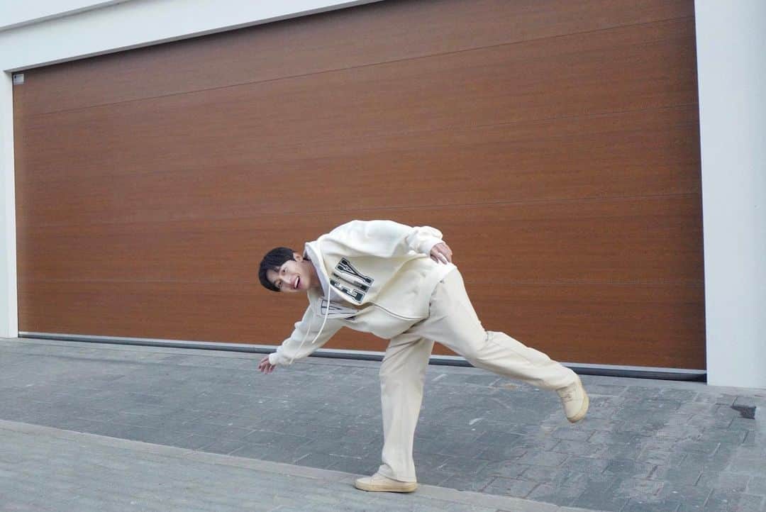 クォン・シヒョンさんのインスタグラム写真 - (クォン・シヒョンInstagram)「🙂」4月9日 13時14分 - rnjs28