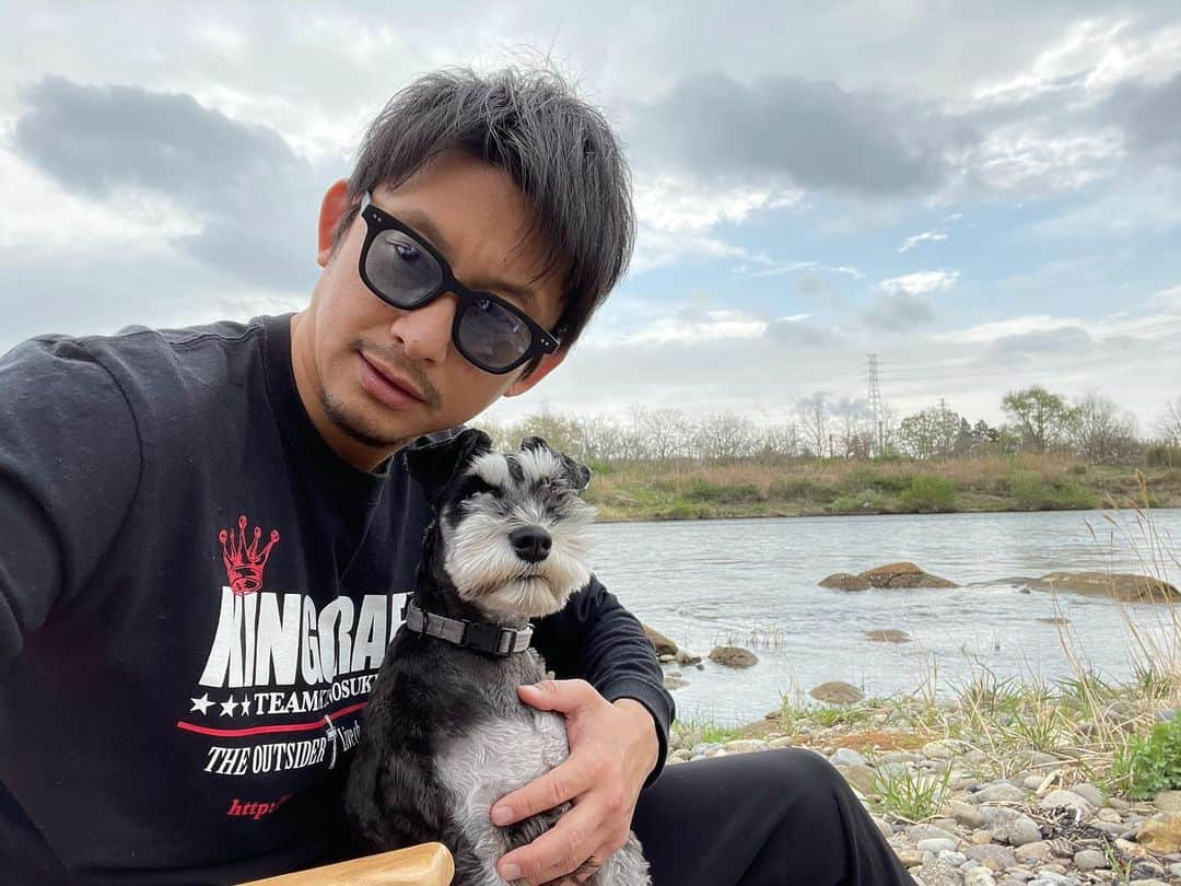 吉永啓之輔さんのインスタグラム写真 - (吉永啓之輔Instagram)「川とラッド🐶」4月9日 14時12分 - keinosuke91