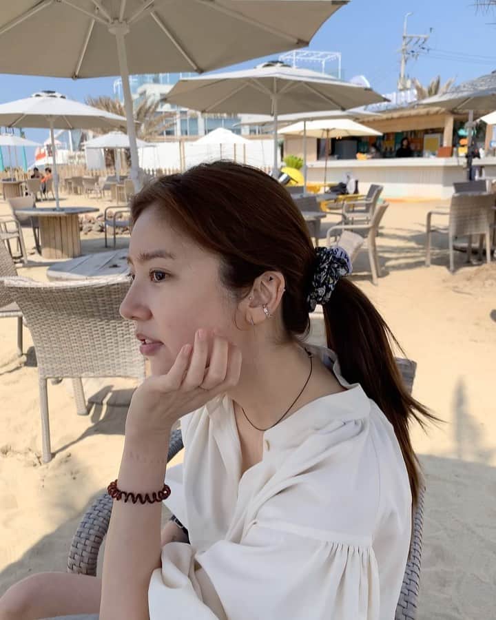ソン・ダムビのインスタグラム：「웃어 보아요 😍😍」