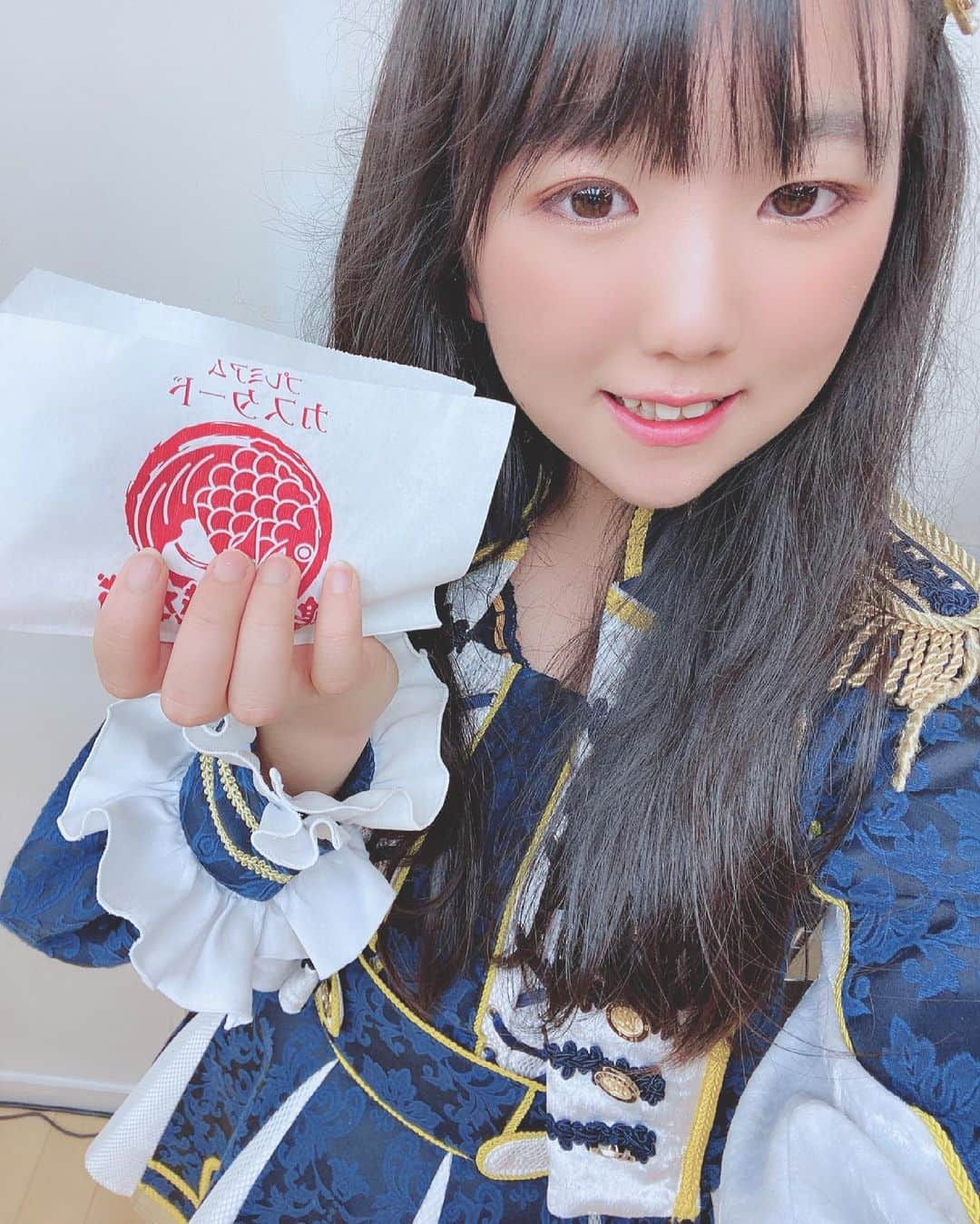 小夏ゆあなさんのインスタグラム写真 - (小夏ゆあなInstagram)「たい焼き~💖」4月9日 19時02分 - osuyuana_konatu