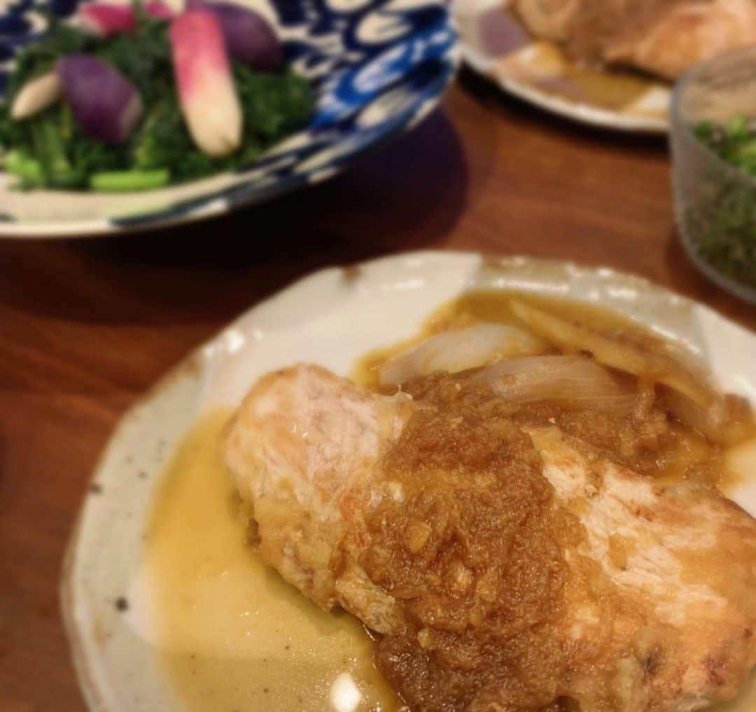 佐々木希さんのインスタグラム写真 - (佐々木希Instagram)「美味しい玉ねぎを沢山頂いたので、すりおろして、みっふーに教えていただいたオニオンソースに🧅 豚肉のソテーにかけました☺︎」4月9日 19時12分 - nozomisasaki_official