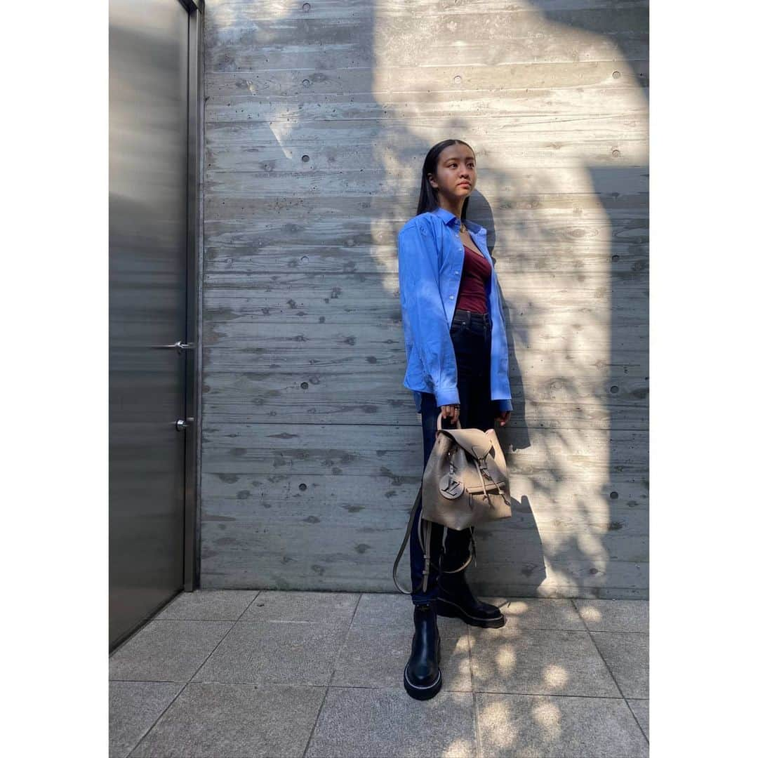 kokiさんのインスタグラム写真 - (kokiInstagram)「Today's outfit !  My all time favorite boots♥️ @louisvuitton  Cute bag  @louisvuitton Shirt @bape_japan   今日の私服！いつも履いているお気に入りのブーツに、このシックで可愛いバッグを合わせました！メンズのシャツを着るのも好きです☺️」4月9日 19時08分 - koki