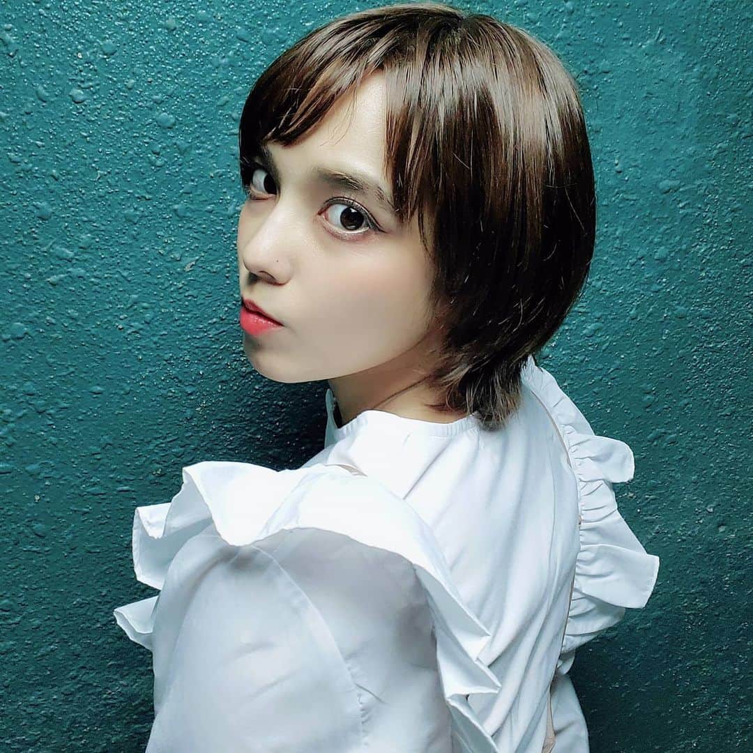 安田サラのインスタグラム：「ㅤㅤㅤㅤㅤㅤㅤㅤㅤㅤㅤㅤㅤ 肩幅あるから肩にフリルある服あんまり良くないって分かってはいるけど好きだ～ 人生で1回くらいメイド服着てみたい な  ㅤㅤㅤㅤㅤㅤㅤㅤㅤㅤㅤㅤㅤ #ootd  #패션」