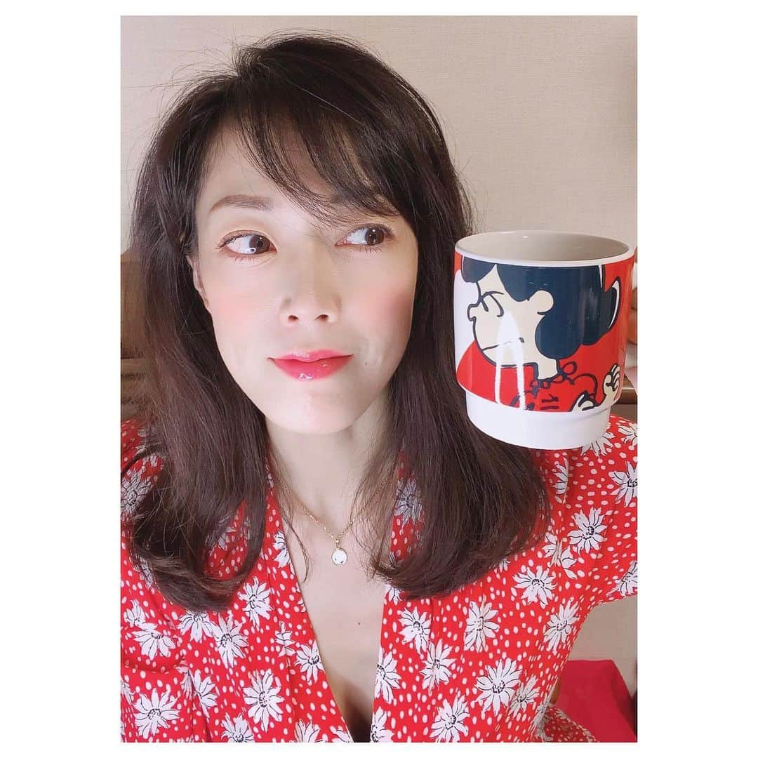 大和悠河さんのインスタグラム写真 - (大和悠河Instagram)「4月9日(金)21:00〜 LINE LIVEアーカイブ配信 第26章《'20 10/23》 . 新物できました梅干し🤣　ルーシーのマグカップで乾杯ですね。 . . .  📚⭐︎Flash4/6発売4/20号P69ページ掲載中  ❤️⭐︎4/9（金）アーカイブ第26章《'20 10/23》 ❤️⭐︎4/10（土）アーカイブ第48章《イースター 4/4》 ❤️⭐︎4/11（日）LINELIVE49章 🌑New moonEVE Night  ❤️📺TVテレビ出演のお知らせです。  ⭐︎4月11日(日) 朝9:30〜 BSフジ『まいど！ジャーニィ〜』  ✨人気恒例企画✨「男らしさ」第7弾！  .  #大和悠河　#yugayamato #lucy  #lucyloves #linelive  #アーカイブ  #まいどジャーニー」4月9日 20時02分 - yugayamato