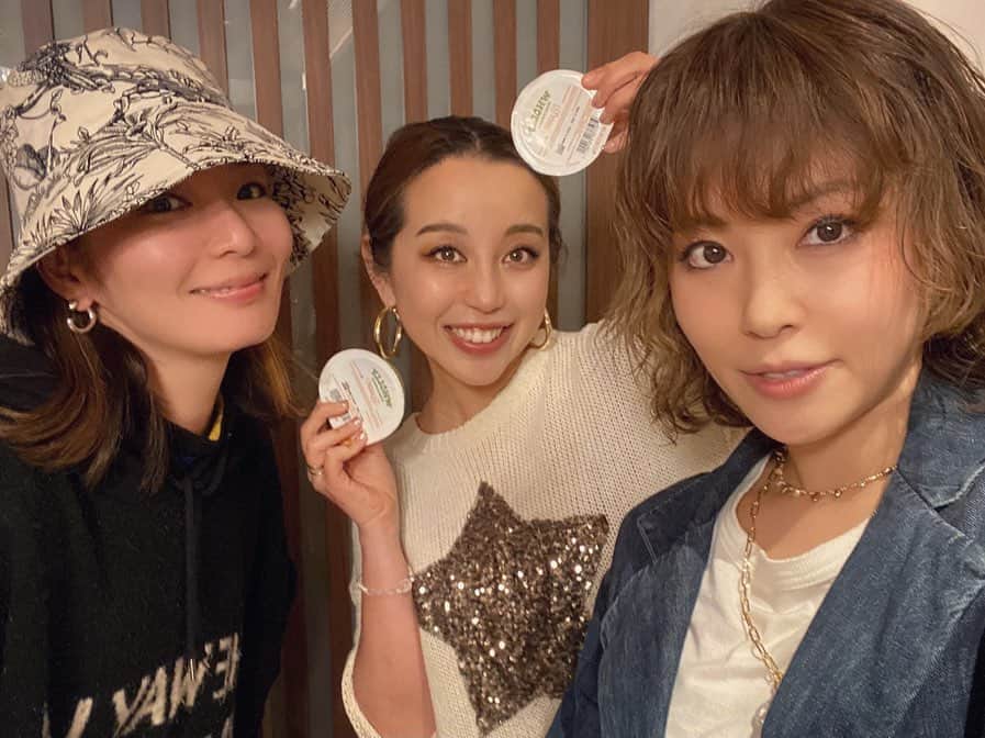 PINKYのインスタグラム：「久しぶりのCOSTCO🛍🌟 　 みっちゃん @michixxxxxx 連れてってくれてありがとーう🙏❤️✨  @leciel_says とも久しぶりに会えて嬉しかった🧡  コストコ購入品の詳細はブログに書きました📝  ・・・  #love #happy #family #mamalife #COSTCO #コストコ #コストコ購入品 ほんまはコスコだけどw」