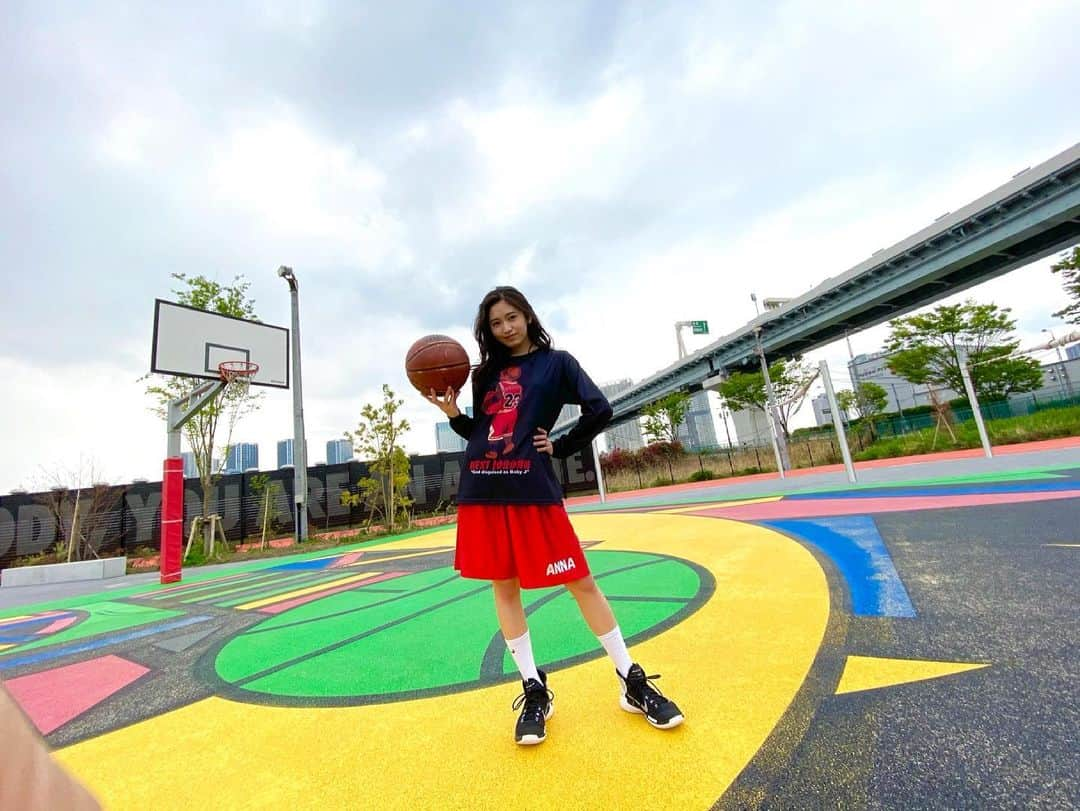 浅野杏奈さんのインスタグラム写真 - (浅野杏奈Instagram)「🏀🙌🏻﻿ ﻿ ﻿ #バスケ﻿ #ポートレート #fashion #followme  #ootd  #coordinate #コーデ #时装 #style」4月9日 20時41分 - this.is.anna_box