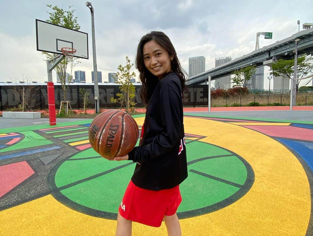 浅野杏奈さんのインスタグラム写真 - (浅野杏奈Instagram)「🏀🙌🏻﻿ ﻿ ﻿ #バスケ﻿ #ポートレート #fashion #followme  #ootd  #coordinate #コーデ #时装 #style」4月9日 20時41分 - this.is.anna_box