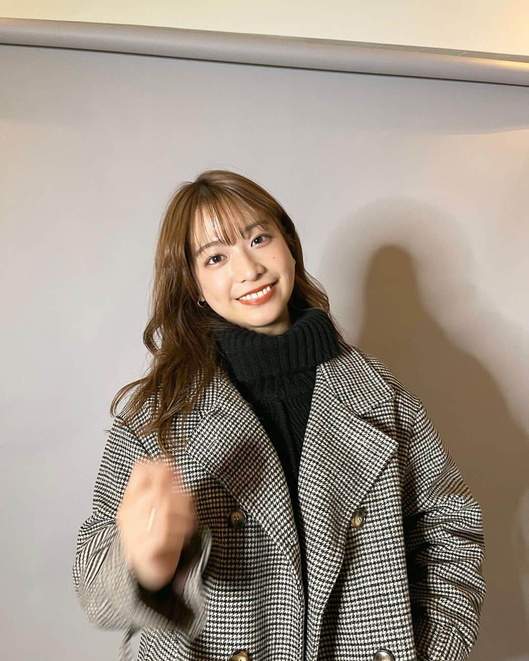 のインスタグラム：「@darling_baby__  撮影の時の📸 3ヶ月前だから、冬服だ☃️  そして今日が春休み最終日だったみたいです！ ラスト1年学生生活楽しも〜🕊👏🏻」