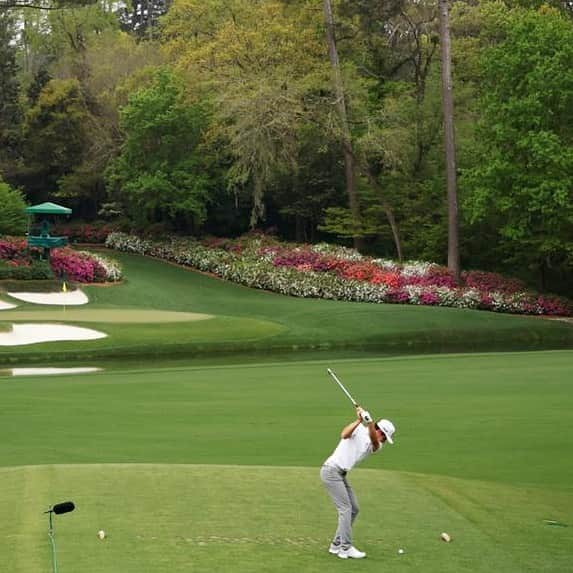 ホアキン・ニーマンのインスタグラム：「➡️ Weekend ready @themasters #themasters」