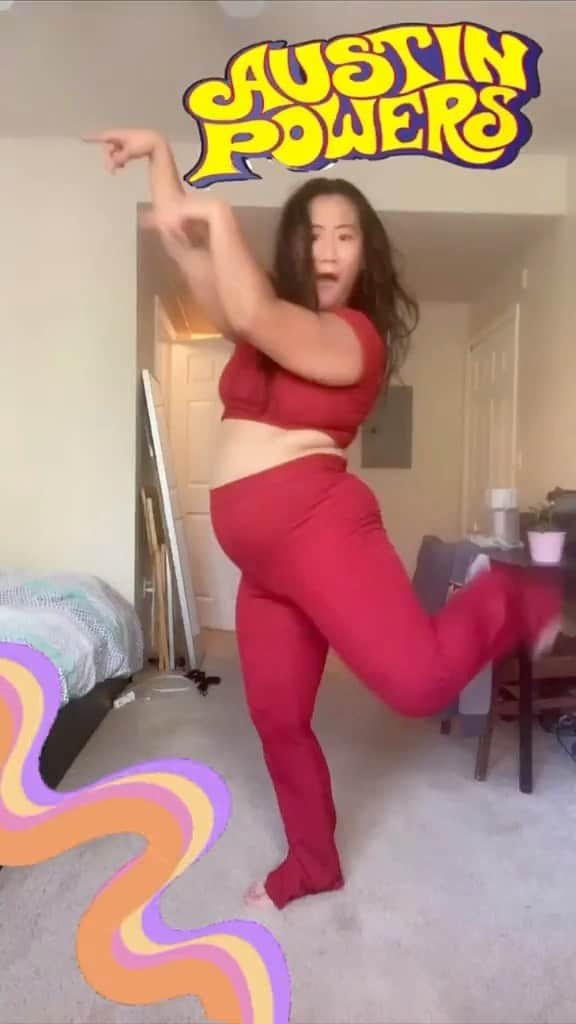 藤井美穂のインスタグラム：「This is a sign. Rewatch “Austin Powers”」